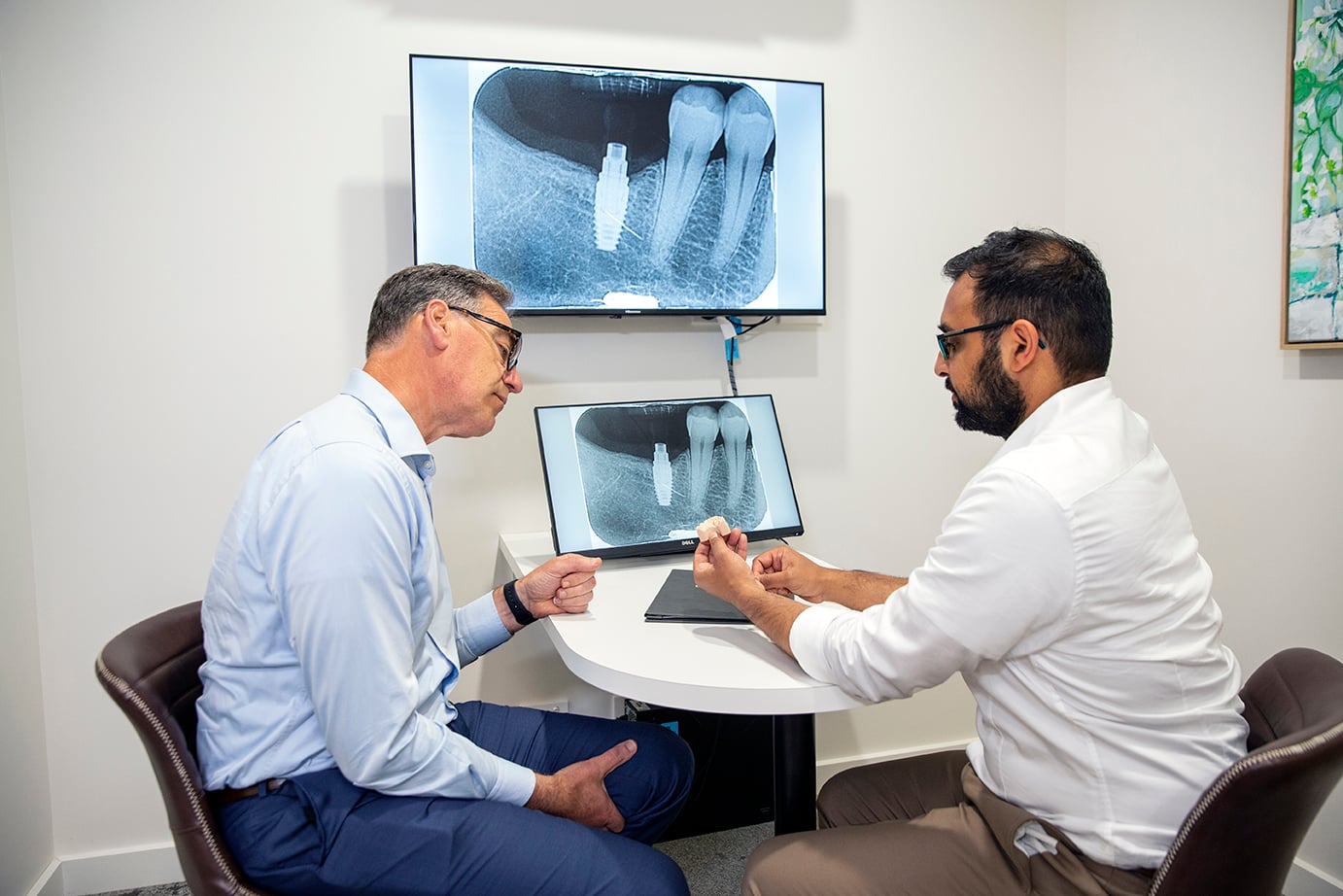 Same Day Dental Implants in Warragul VIC: What’s Actually Possible (And What’s Marketing Spin)